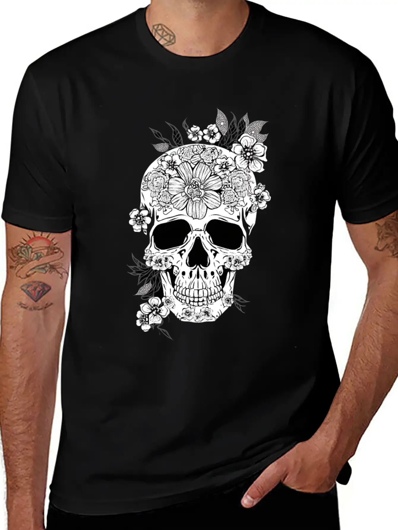 Aesthetic Flowers Skull Art Unisex Casual T-Shirt – Clean Design For Daily Comfort