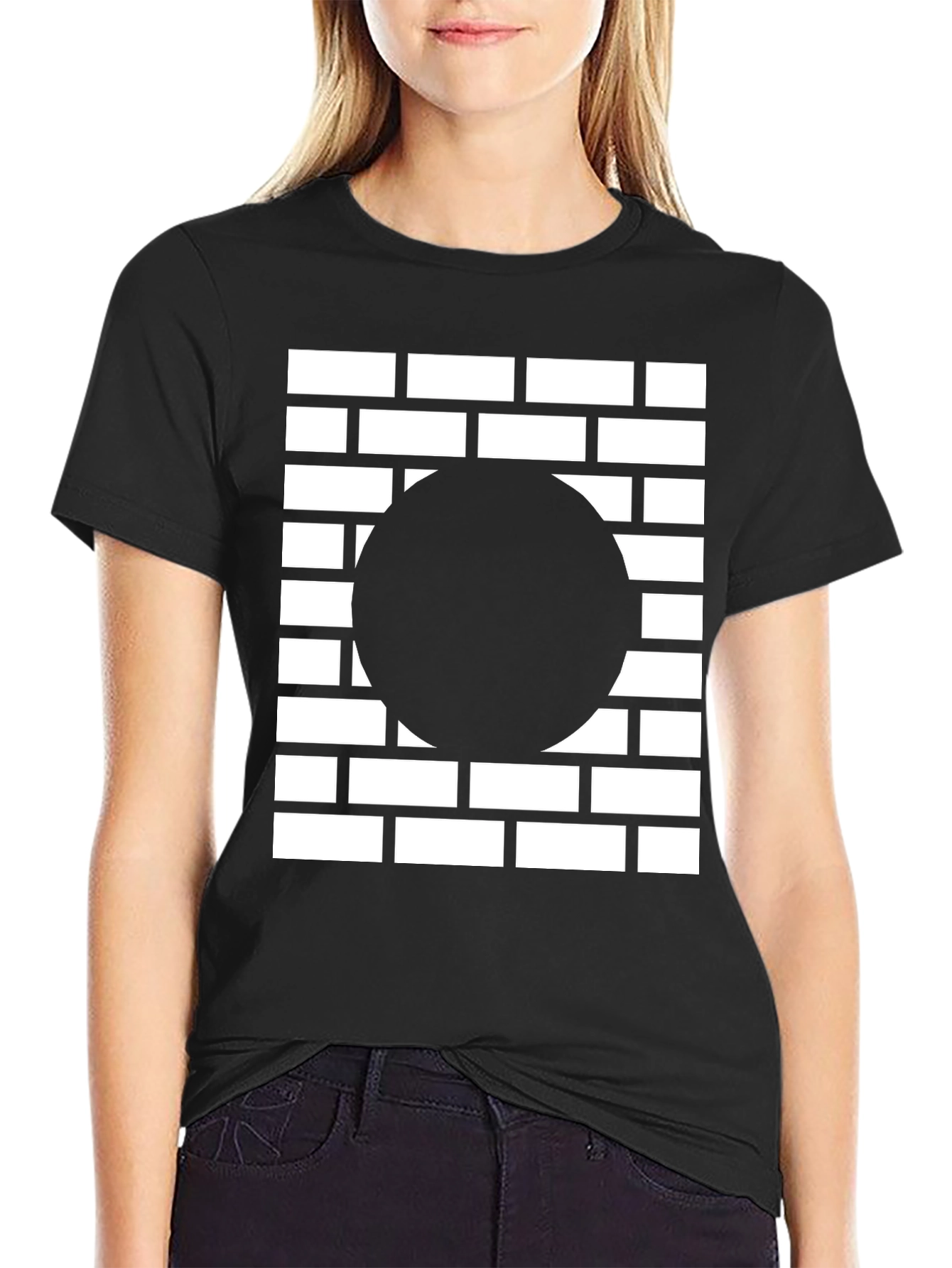 Abstract Brick Wall Circle Graphic Tee - Black